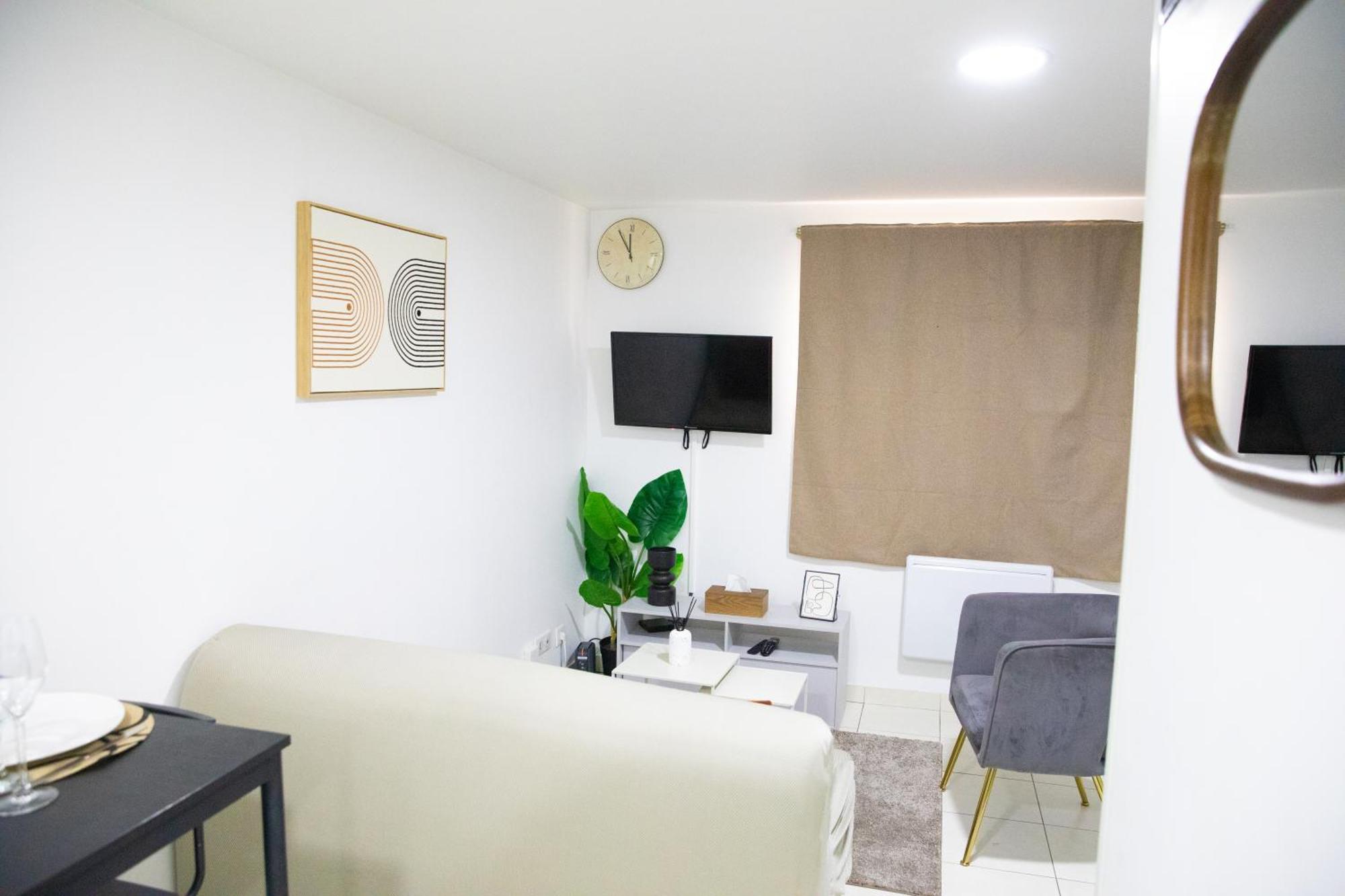 Le Relax Place - Metro 5 Bobigny Extérieur photo